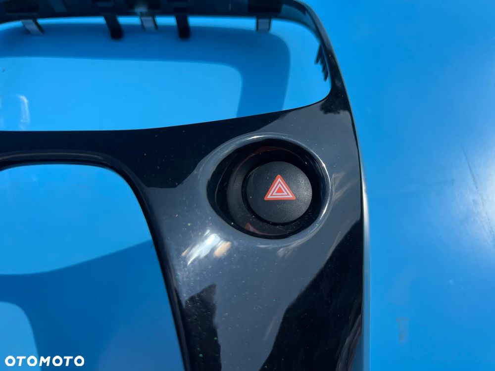 PANEL KONSOLA TOYOTA AYGO CITROEN C1 1389231X - 2