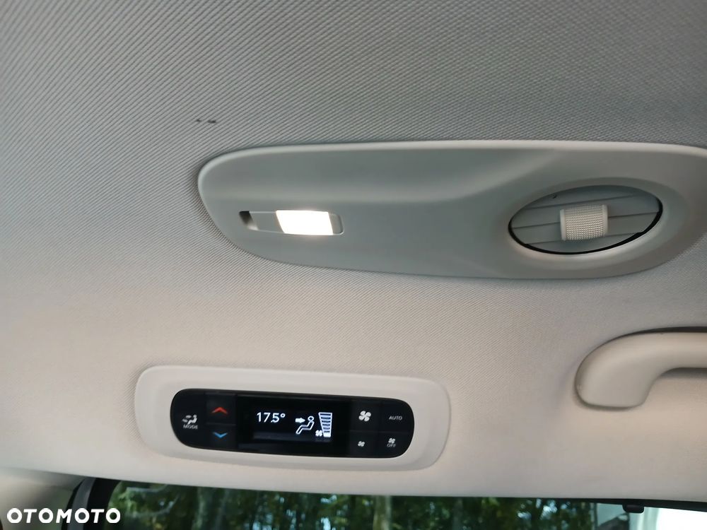 Chrysler Pacifica - 19