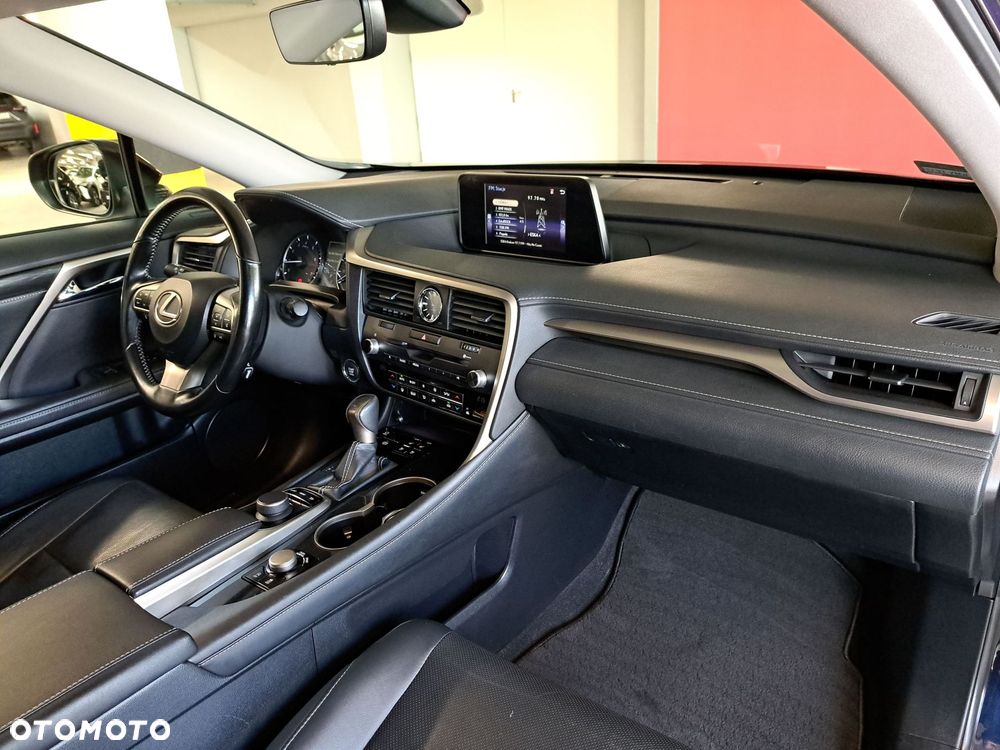 Lexus RX - 18