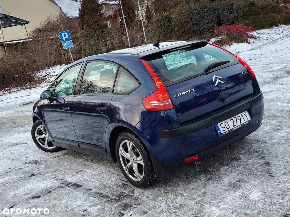 Citroën C4 1.4 16V Impress - 2