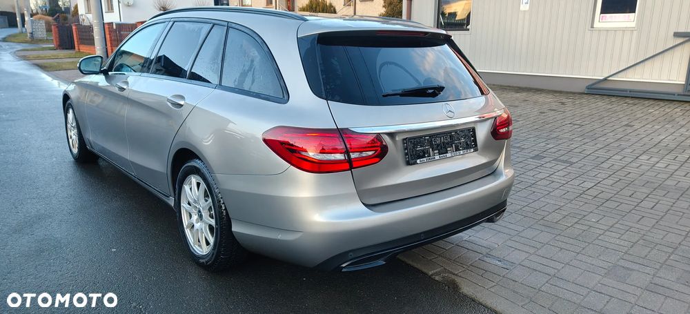 Mercedes-Benz Klasa C 220 d 9G-TRONIC - 5