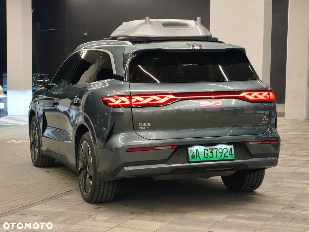 BYD Inny - 8