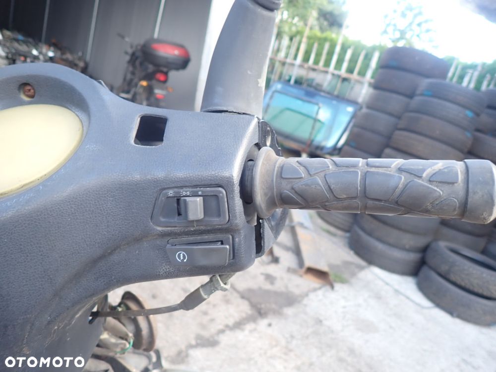 CZĘŚCI - MOTOROWER SKUTER Romet motors Ht50qt-9 RXL 4T 50cm3 2010r. INDEX - 10177 - 7