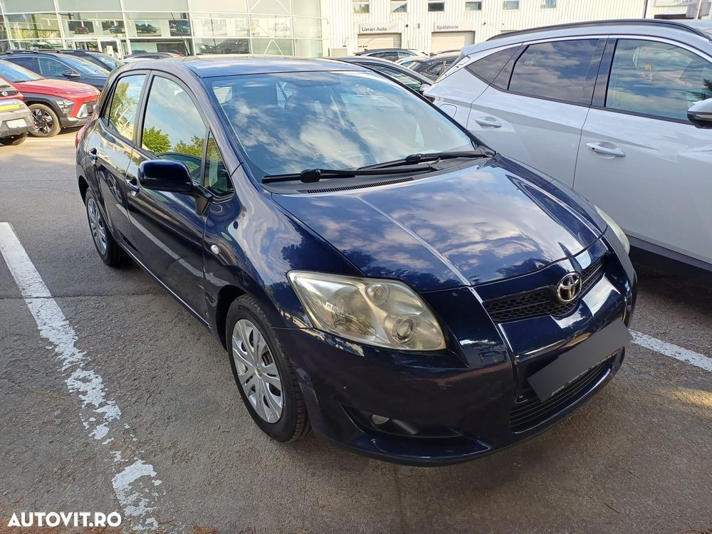 Toyota Auris - 2