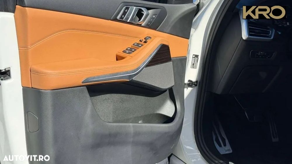 BMW X5 xDrive40i - 25