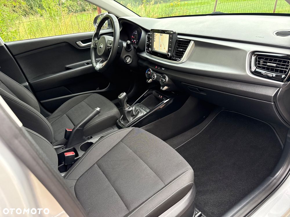 Kia Rio - 16