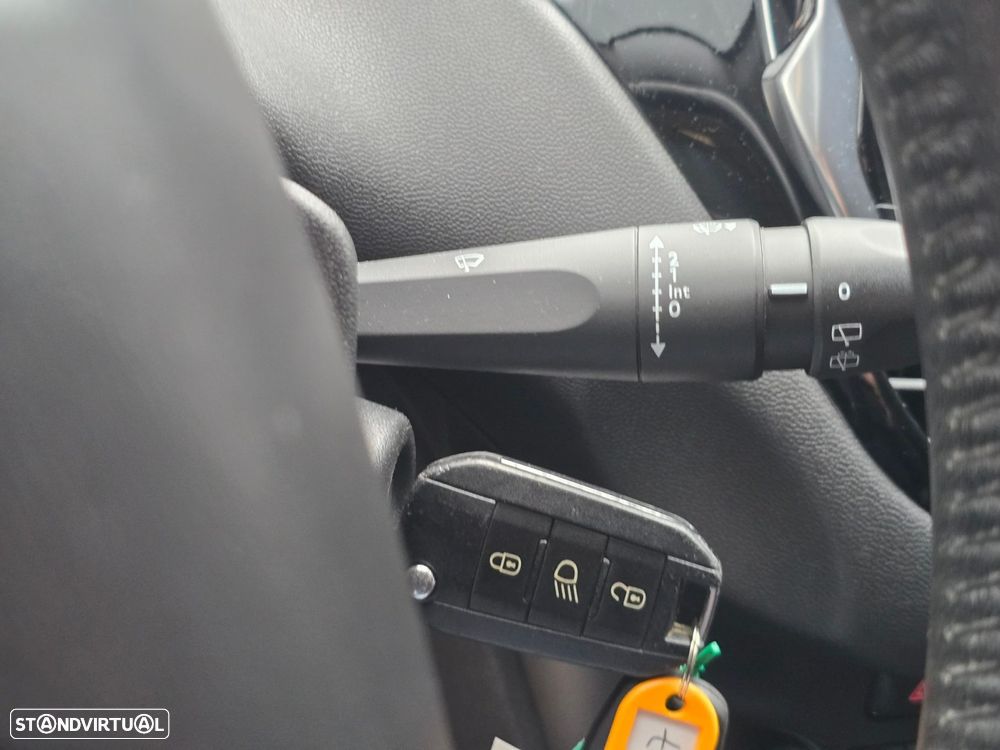 Peugeot 208 1.4 HDi Access - 14