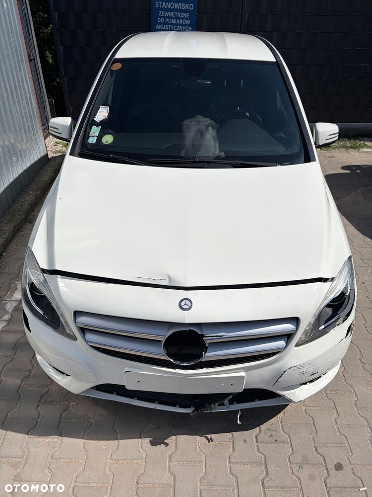 Mercedes-Benz Klasa B 180 CDI (BlueEFFICIENCY) 7G-DCT - 17