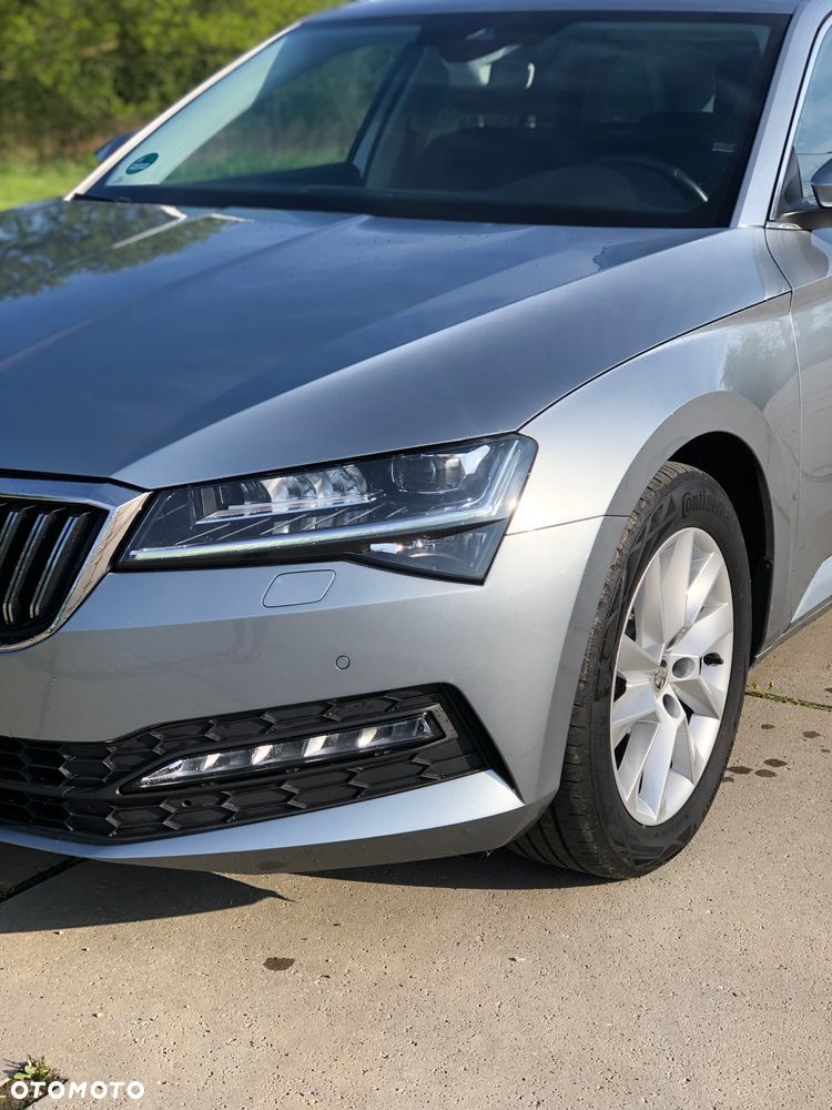 Skoda Superb 2.0 TDI DSG Style - 9