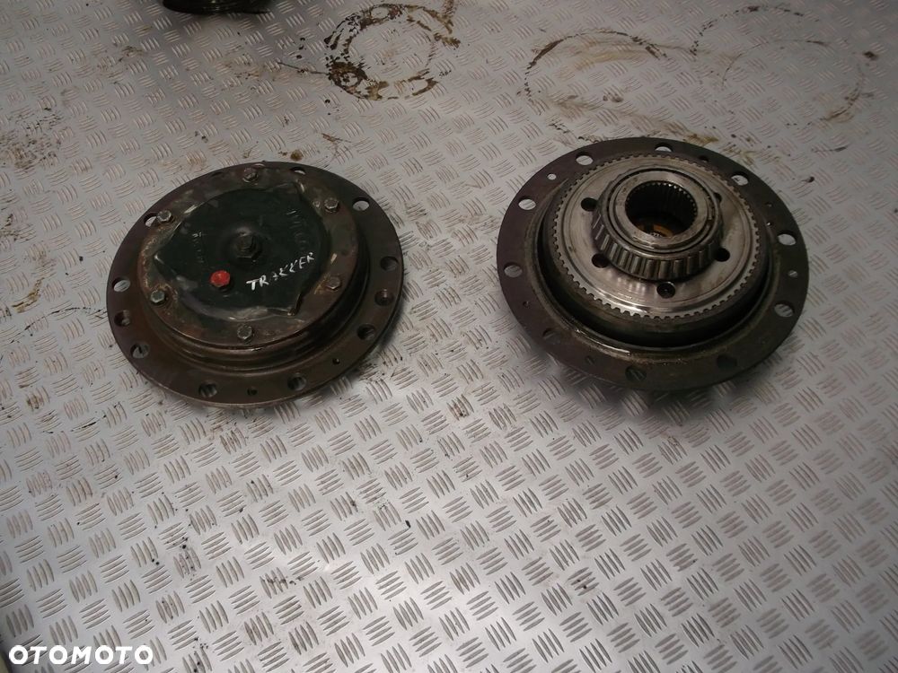 Zwolnica piasta przód Iveco Trakker 4x4 6x6 8x8 - 5