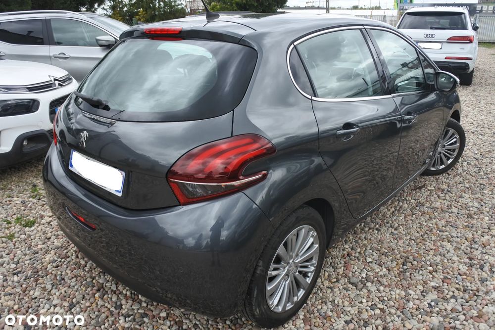 Peugeot 208 PureTech 110 Stop & Start EAT6 Allure - 3