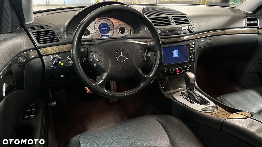 Mercedes-Benz Klasa E 320 Avantgarde - 32