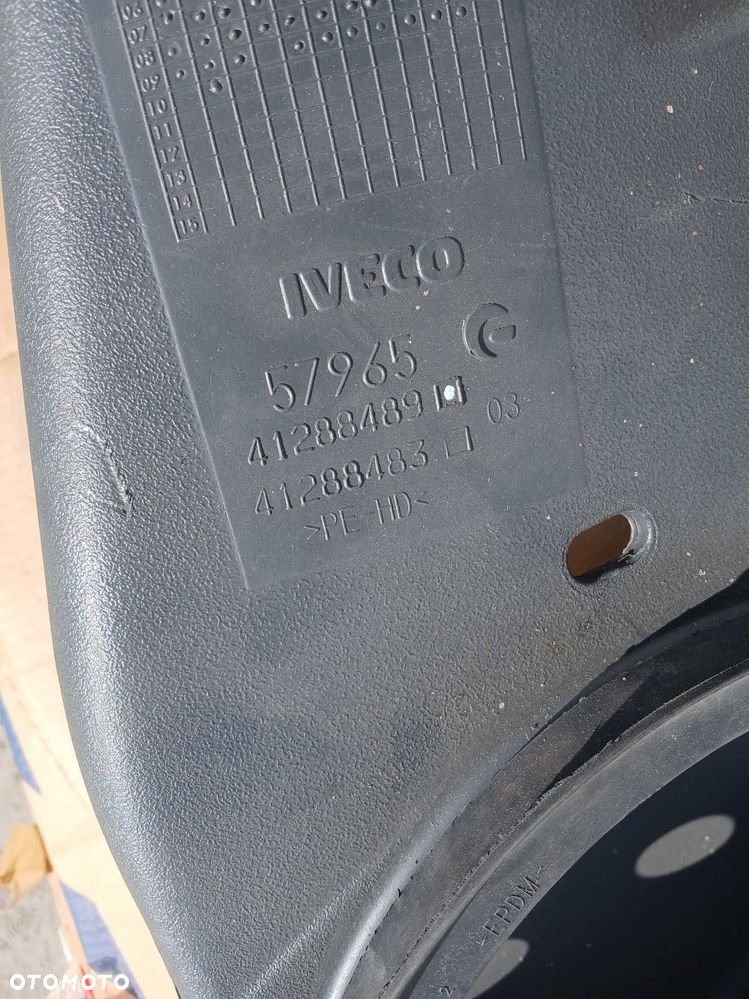 Obudowa rura powietrza kolektor Iveco STRALIS 450 EURO 5 - 5