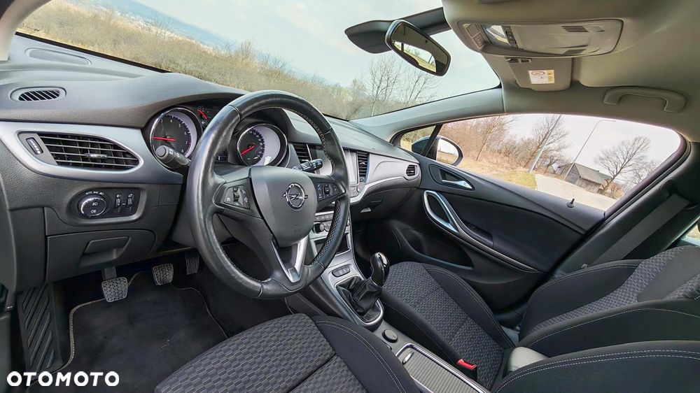 Opel Astra 1.4 Turbo Innovation - 21