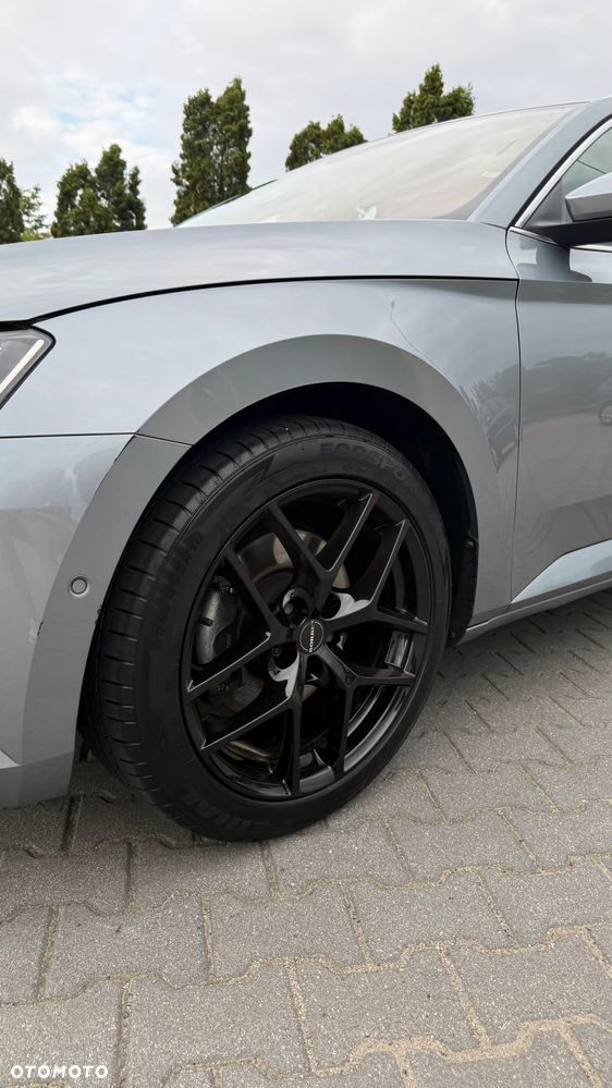 Skoda Superb 1.4 TSI ACT Ambition - 8
