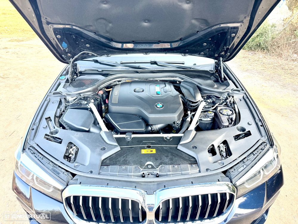 BMW 530 e Pack Desportivo M - 34