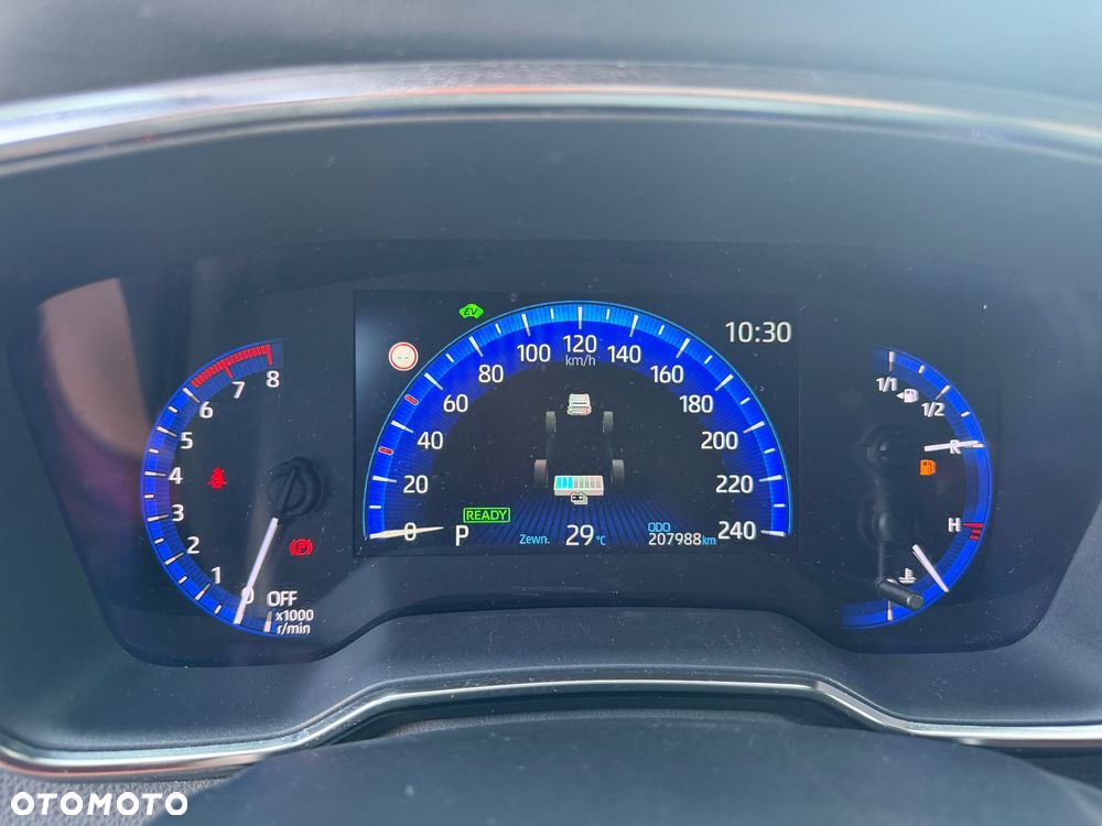Toyota Corolla 2.0 Hybrid Executive - 16