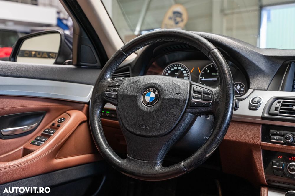 BMW Seria 5 520d xDrive Aut. Luxury Line - 13