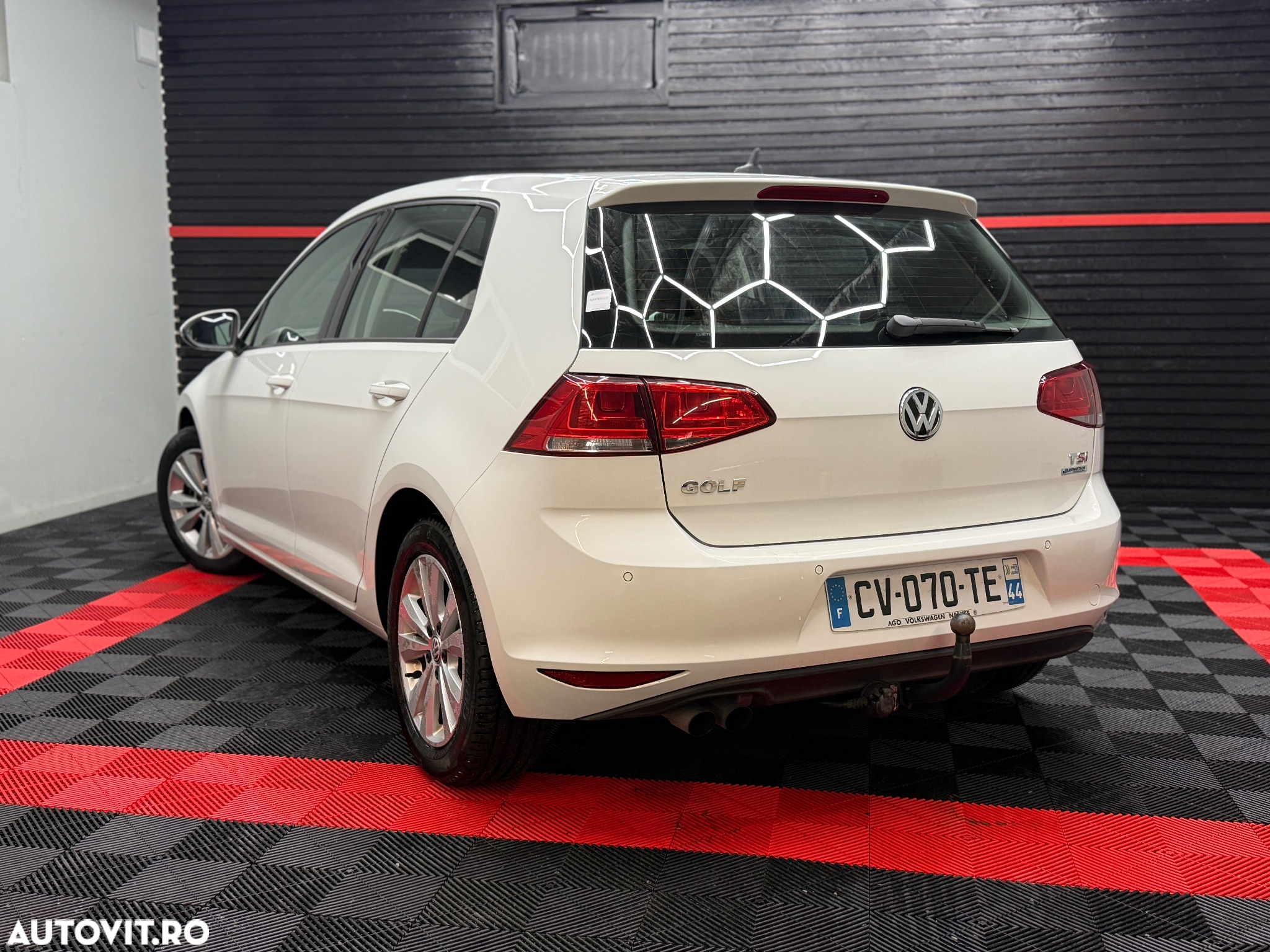 Volkswagen Golf 1.4 TSI BlueMotion Technology DSG Comfortline - 4