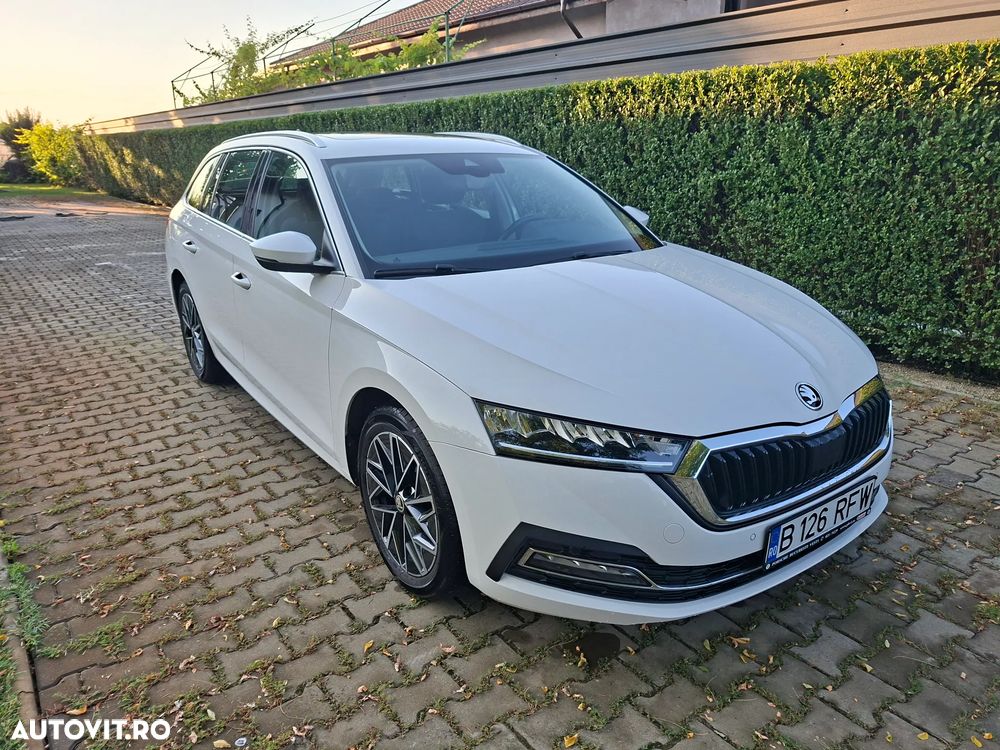 Skoda Octavia 2.0 TDI STYLE DSG - 1