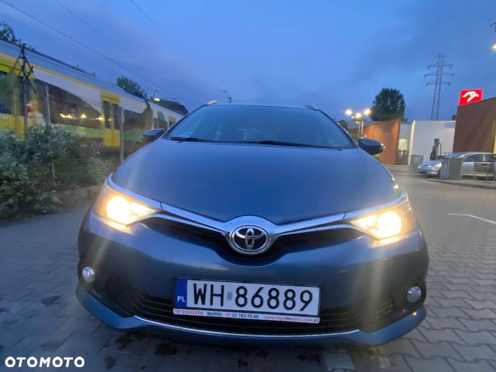 Toyota Auris 1.6 D-4D Comfort - 26