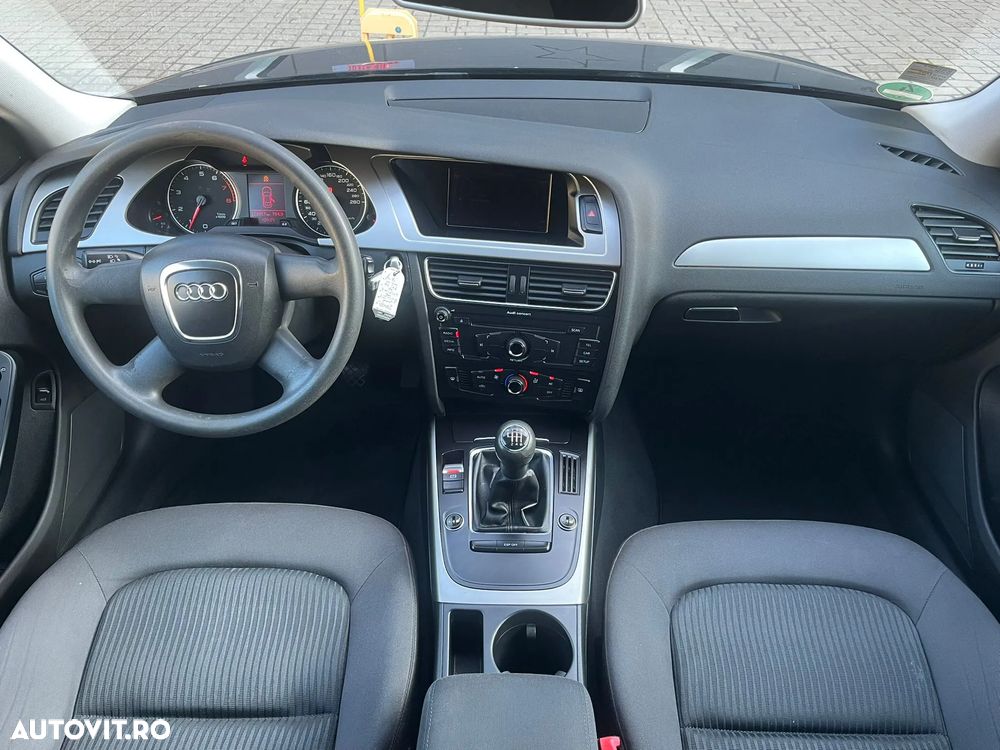 Audi A4 1.8 TFSI Attraction - 7