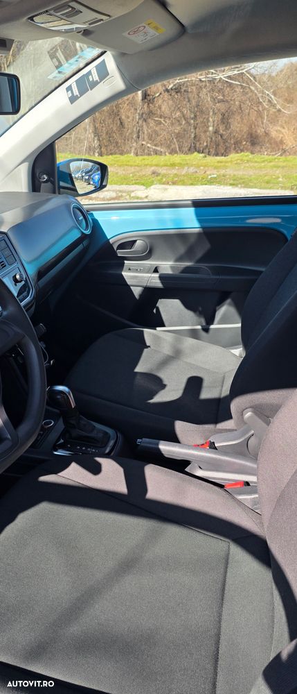 Volkswagen up! - 10