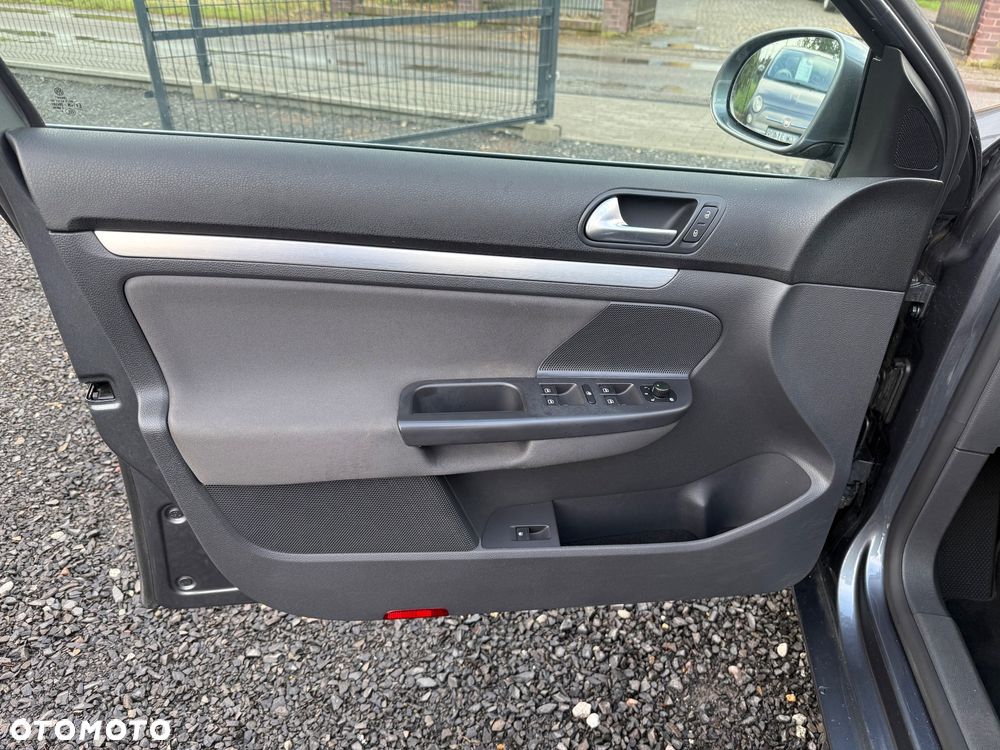 Volkswagen Jetta 1.4 TSI Sportline - 18