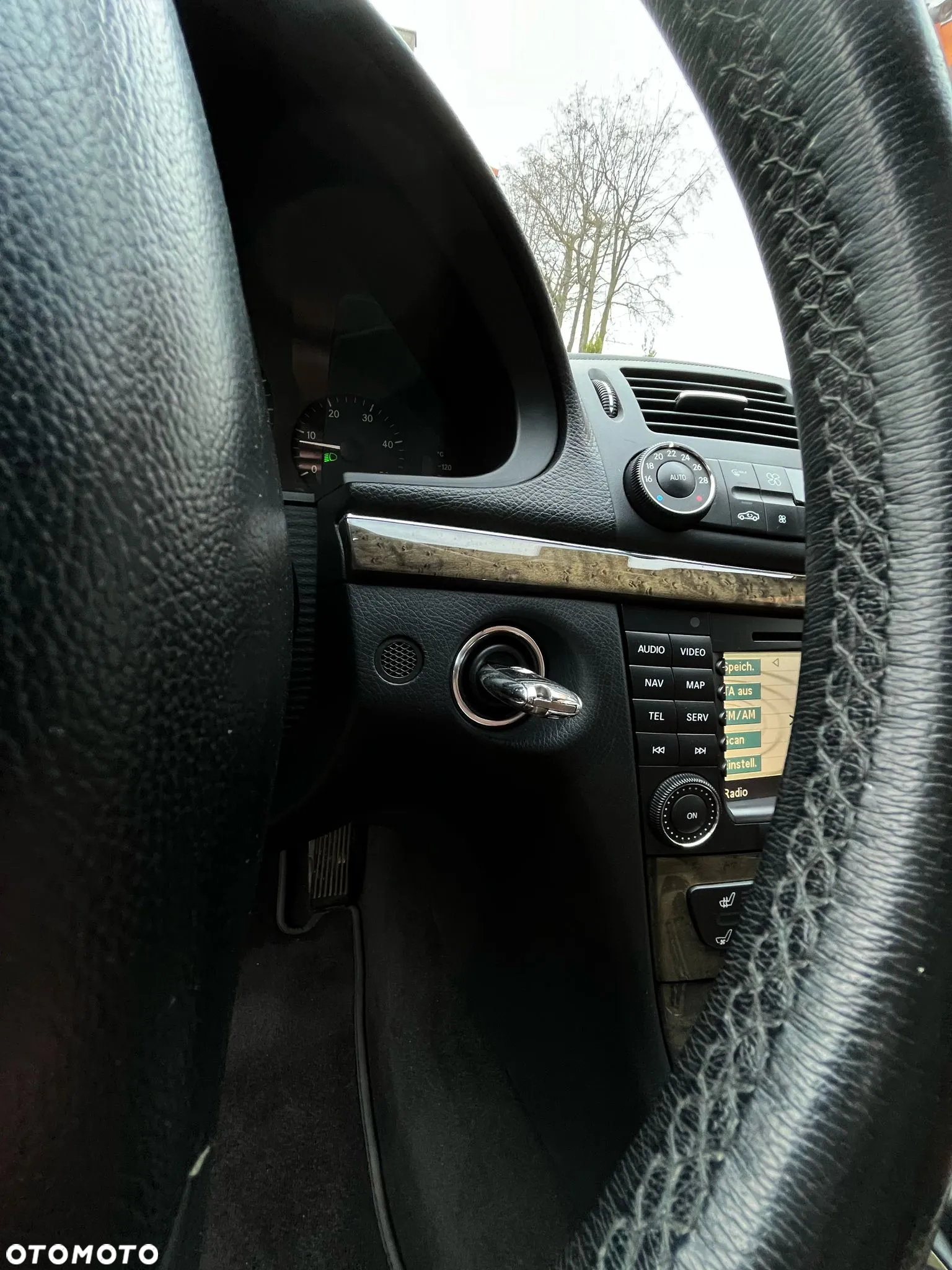 Mercedes-Benz Klasa E 280 CDI 4-Matic Avantgarde - 26