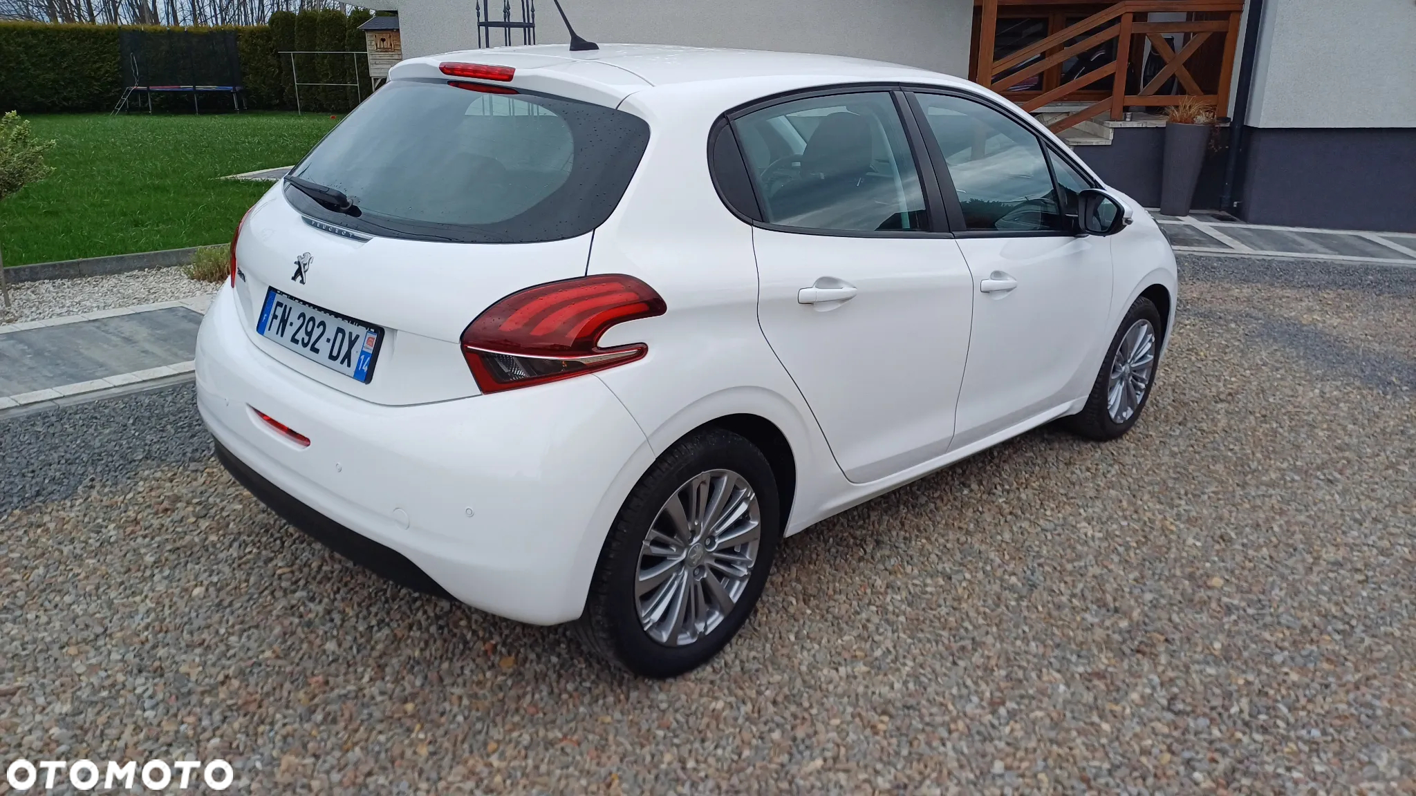 Peugeot 208 1.2 PureTech Active - 6