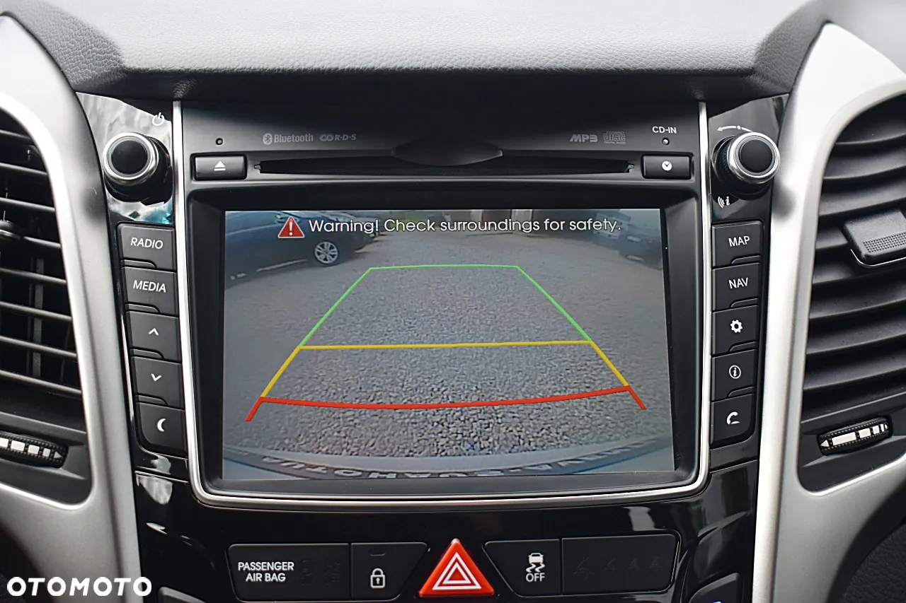 Hyundai i30 1.6 D Premium - 31