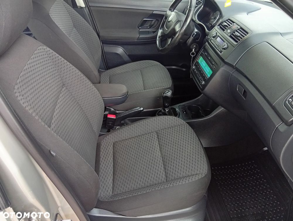Skoda Roomster 1.4 16V Comfort - 11