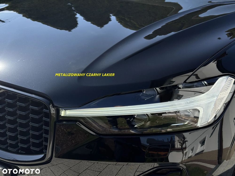 Volvo XC 60 B4 D AWD Plus Dark - 14