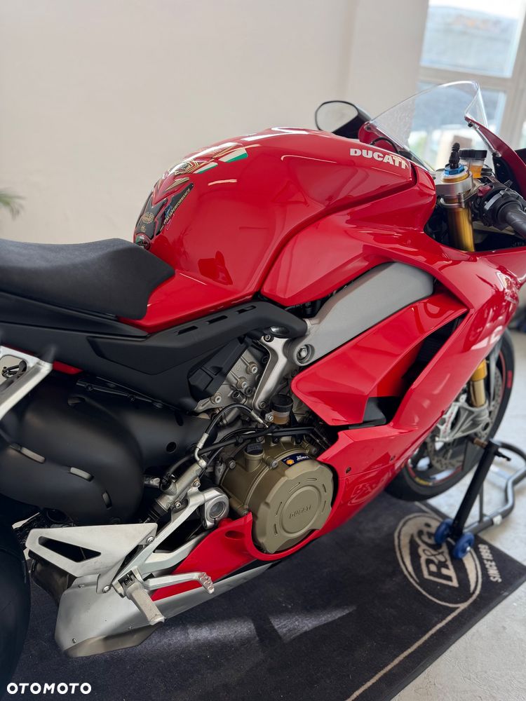 Ducati Panigale V4S - 22