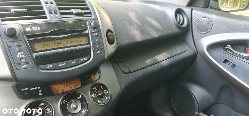 Toyota RAV4 2.2 D-4D 2010 - 11