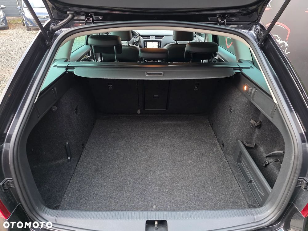 Skoda Octavia 1.6 TDI DSG Premium Edition - 28