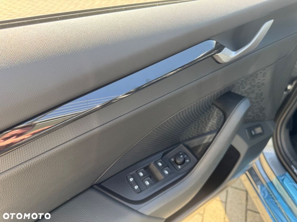Skoda Octavia 2.0 TSI Selection 4x4 DSG - 10