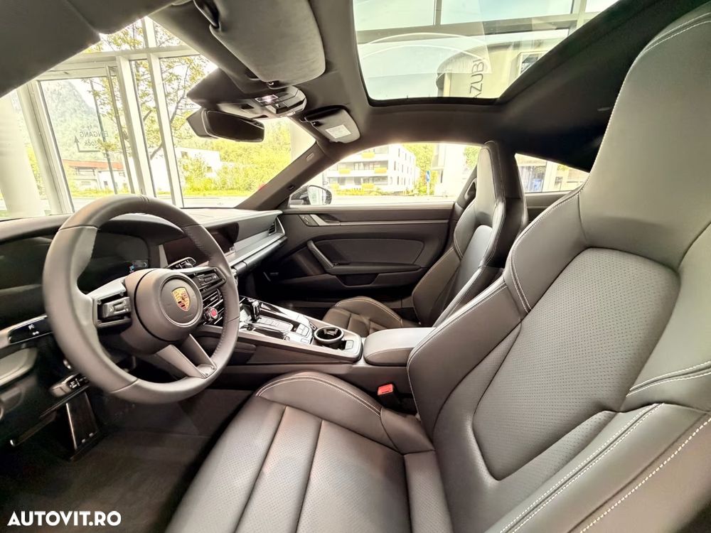 Porsche 911 4S PDK - 11