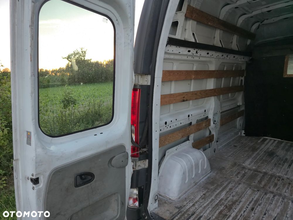 Renault Trafic - 9