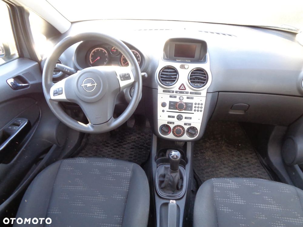 Opel Corsa 1.2 16V Cosmo - 14