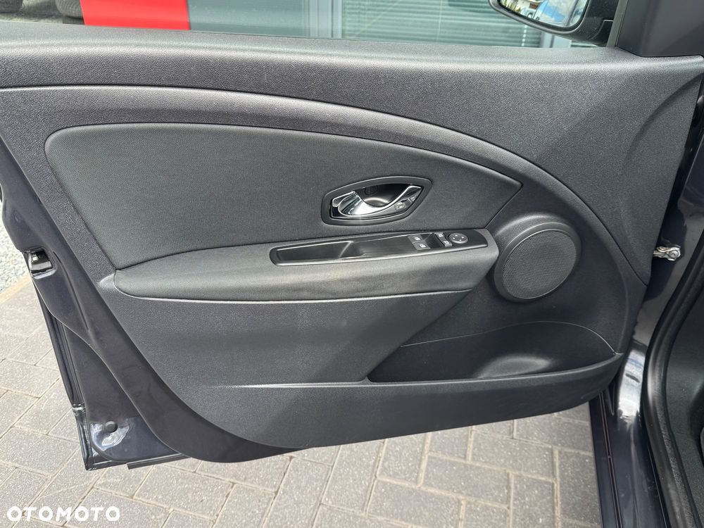 Renault Megane - 11