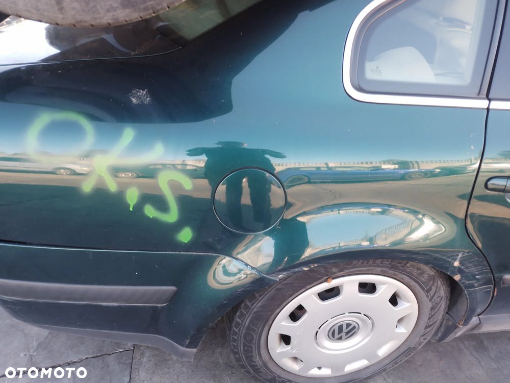 VOLKSWAGEN PASSAT B5 1.9 TDI LIFT 00 - 05 AWX   BELKA ZAWIESZENIA TYŁ - 17