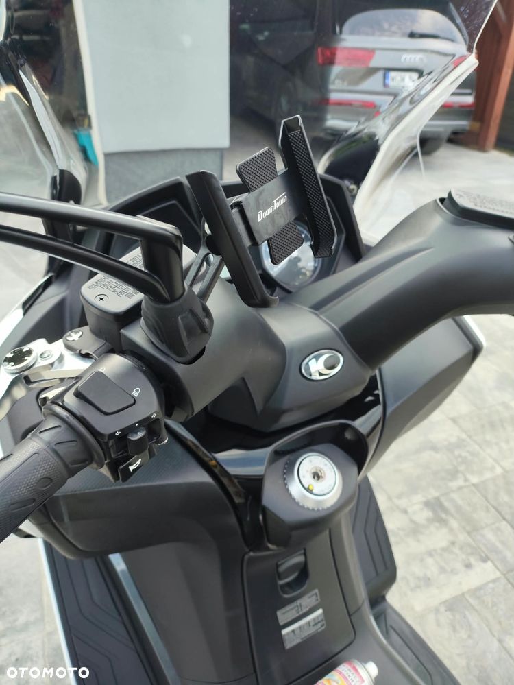 Kymco Downtown - 6