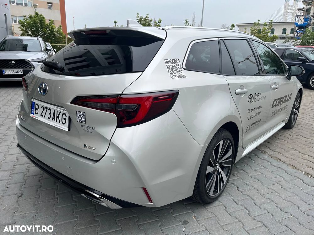 Toyota Corolla TS 1.8 HSD Dynamic - 8