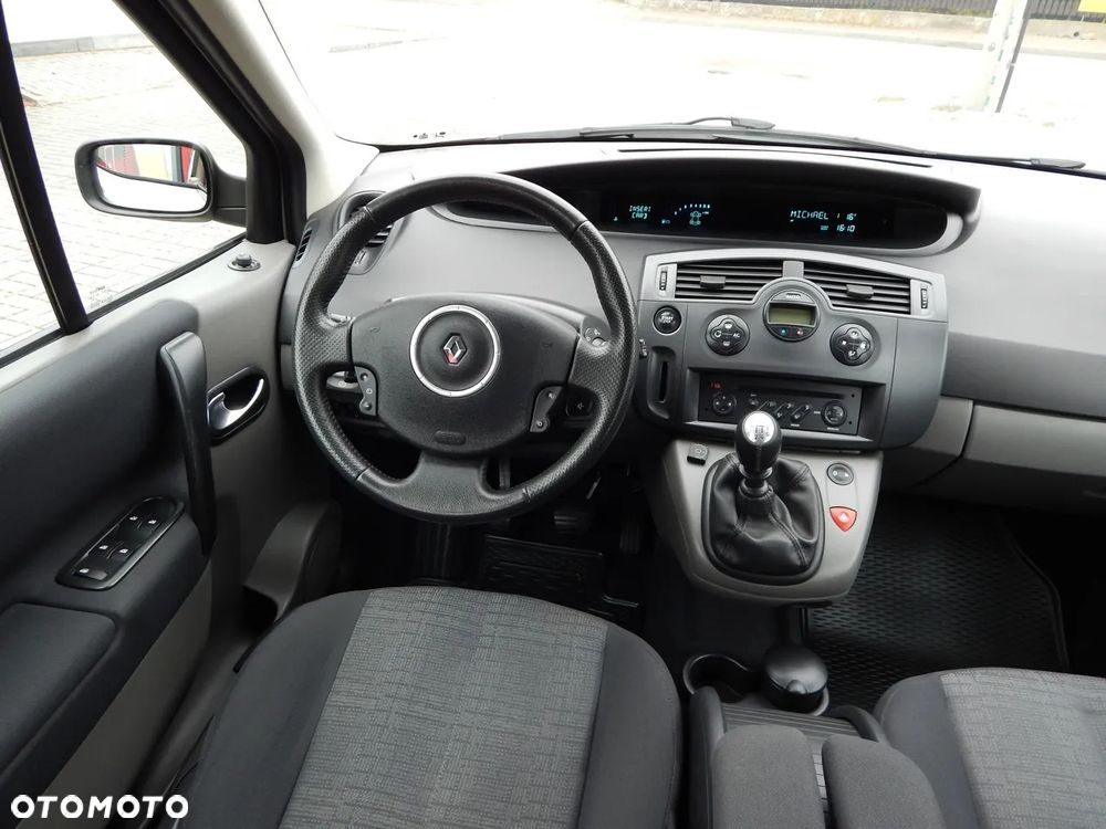 Renault Grand Scenic - 9