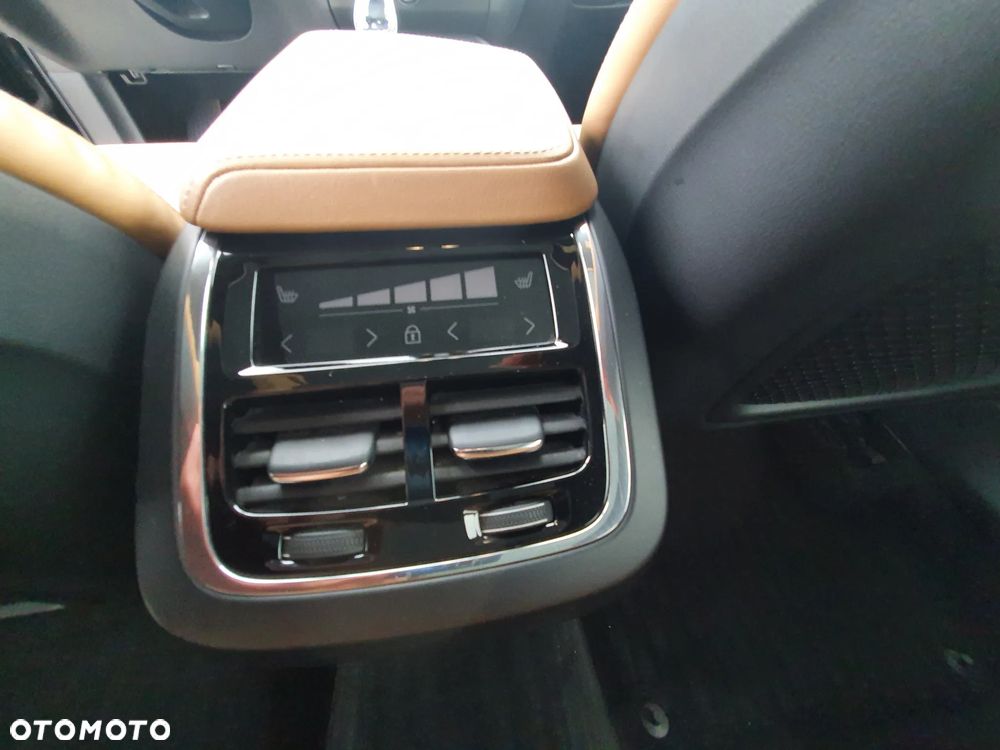 Volvo XC 60 B5 B AWD Inscription - 14