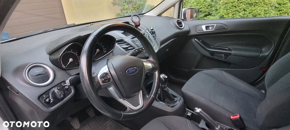 Ford Fiesta 1.25 Trend EU6 - 11