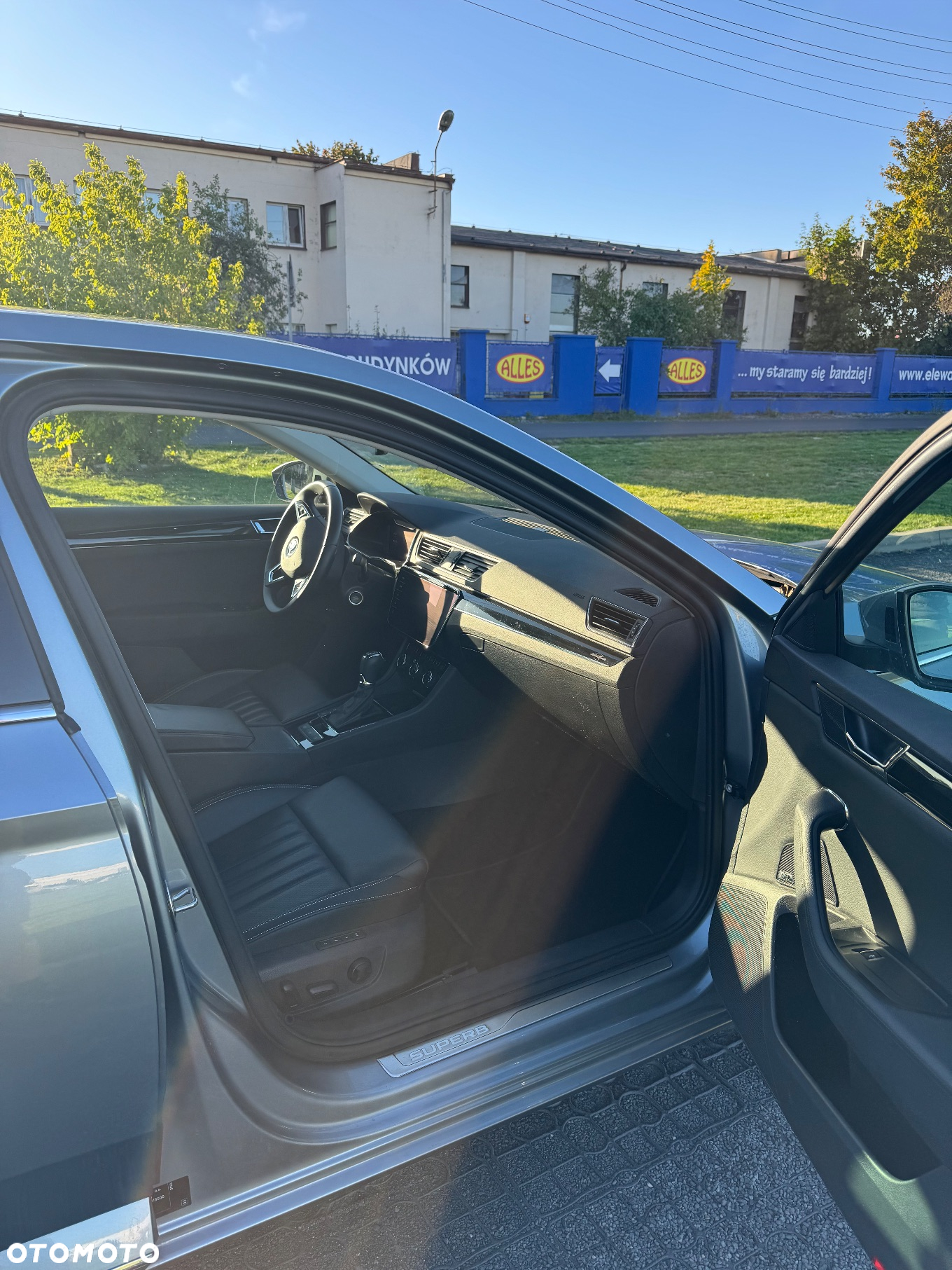 Skoda Superb 2.0 TDI SCR 4x4 L&K DSG - 14