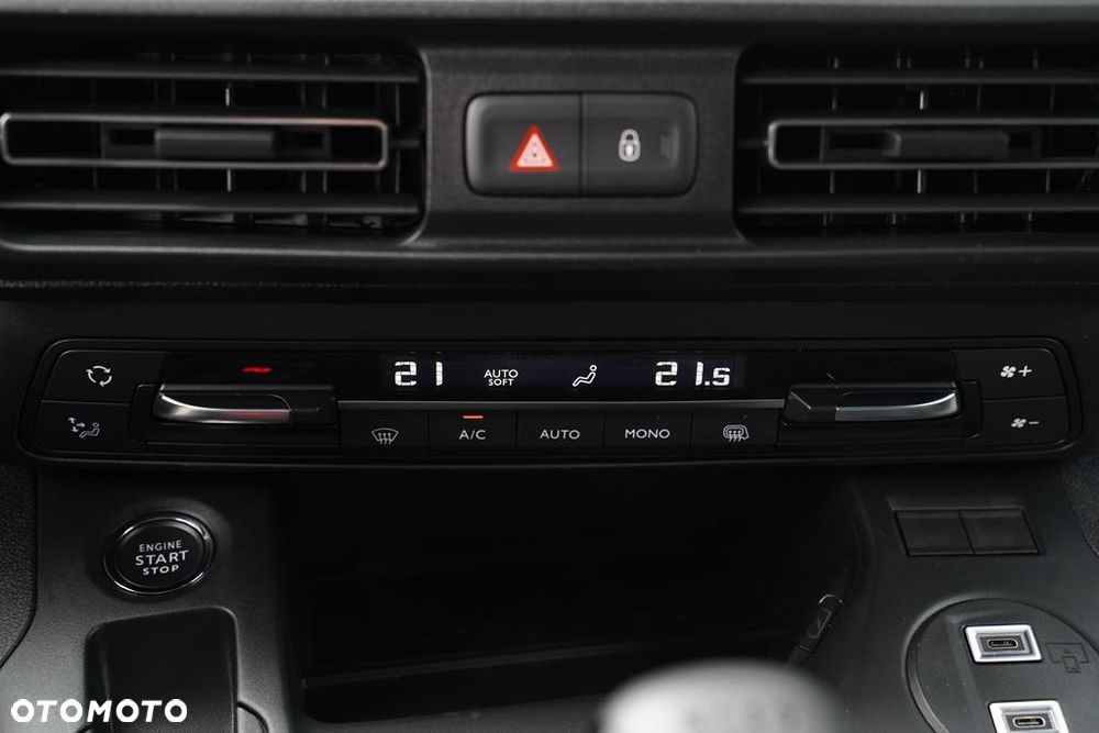 Peugeot Partner Van - 16