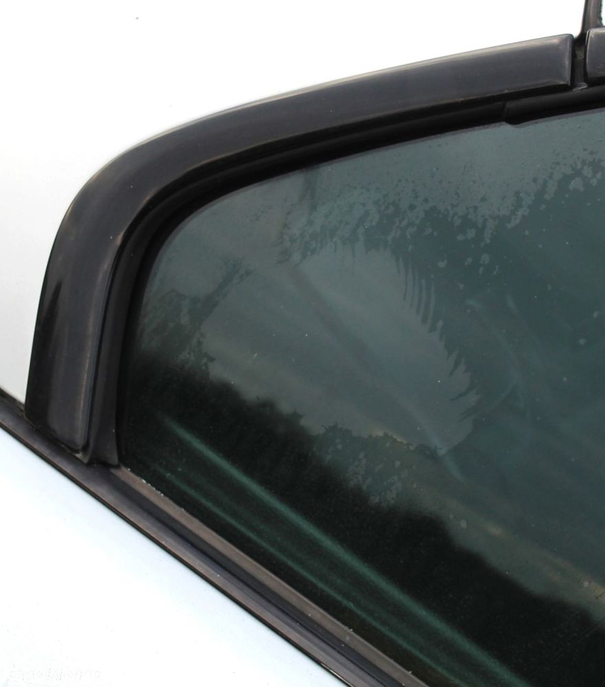 LISTWY DRZWI BMW E93 M PAKIET SHADOW LINE - 6